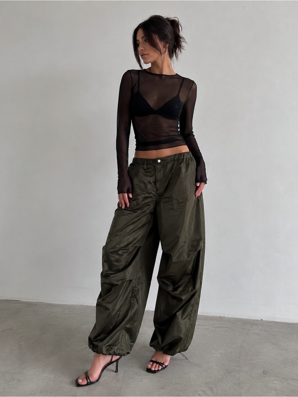Forever 21 Olive Satin Parachute Pants Baggy Wide Leg Utility Y2K Deadstock NWT